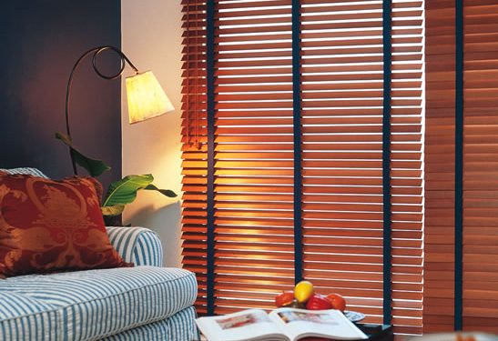 Persiana ou cortina: como escolher a peça ideal para cada ambiente?